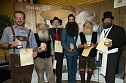 Die Bart-Weltmeister der Kategorie Vollb&auml;rte und Trendbart (vlnr.): Michael Keller, Hans Gassner, Armin Knapp, Rowley Madison, Fritz Sendlhofer und Anton Madreiter. (Foto: Stefanie Reindl)