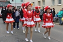 N&auml;rrinnen und Narren ziehen durch die Stadt (2) (Foto: Karl-Heinz Herrmann)