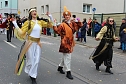 N&auml;rrinnen und Narren ziehen durch die Stadt (2) (Foto: Karl-Heinz Herrmann)