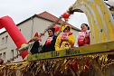 N&auml;rrinnen und Narren ziehen durch die Stadt (2) (Foto: Karl-Heinz Herrmann)