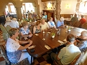 "Tafelrunde" auf Schloss Berlepsch (Foto: Otrfried Pabst)