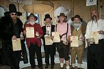 Die Bart-Weltmeister der Kategorie Kinn- und Backenbärte (vlnr.): Jeffrey Beard, Wolfgang Servay, Gilles Pollinien, Dieter Besuch, Norbert Topf und Patrick Langley. (Foto: Stefanie Reindl) Die Bart-Weltmeister der Kategorie Kinn- und Backenbärte (vlnr.): Jeffrey Beard, Wolfgang Servay, Gilles Pollinien, Dieter Besuch, Norbert Topf und Patrick Langley. (Foto: Stefanie Reindl)