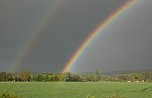 Ein wunderbares Naturschauspiel: &Uuml;ber den ersten Regenbogen spannte sich ein zweiter, etwas blasserer. (Foto: Jochen Miche)