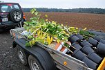 Es wird ernst: Manfred Brokamp bringt die B&auml;ume und Rindenmulch. (Foto: Jochen Miche)