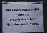 Sperrung Landratsamt (Foto: Karl-Heinz Herrmann)