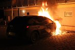 Mutmaßliche Brandanschläge gestern nacht in Sonderhausen (Foto: S.Dietzel) Mutmaßliche Brandanschläge gestern nacht in Sonderhausen (Foto: S.Dietzel)