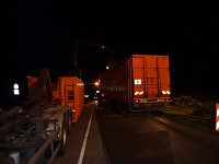 Umgekippter Lkw blockierte B4 Bild: Umgekippter Lkw blockierte B4