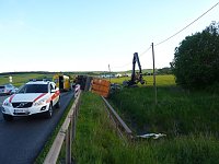 Umgekippter Lkw blockierte B4 Bild: Umgekippter Lkw blockierte B4