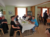 Zeugnisse übergeben Bild: Zeugnisse übergeben