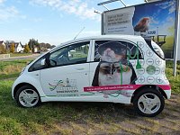 Bild: Stadtwerke Sondershausen GmbH sind nun auch mit Strom mobil. Autohaus Peter Gruppe &uuml;bergab heute E-Mobil...