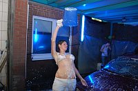 Sexy Autowäsche Party Bild: Sexy Autowäsche Party