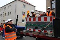 Bild: N&auml;rrinnen und Narren trotzen Wetter (1)