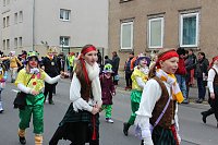 Bild: N&auml;rrinnen und Narren trotzen Wetter (1)