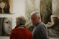 Bild: Roter Faden in der Galerie in der Kreissparkasse Nordhausen
