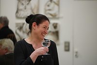 Bild: Roter Faden in der Galerie in der Kreissparkasse Nordhausen
