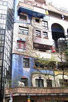 Bild: Ein Abstecher nach Wien: Hundertwasser Haus S&uuml;dseite