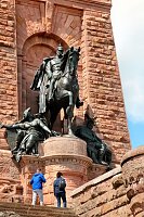 Bild: Ein Nationaldenkmal feiert Geburtstag