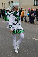 Närrinnen und Narren ziehen durch die Stadt (2) Bild: Närrinnen und Narren ziehen durch die Stadt (2)