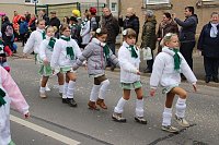 Närrinnen und Narren ziehen durch die Stadt (2) Bild: Närrinnen und Narren ziehen durch die Stadt (2)