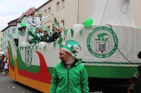 Närrinnen und Narren ziehen durch die Stadt (2) Bild: Närrinnen und Narren ziehen durch die Stadt (2)