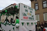 Närrinnen und Narren ziehen durch die Stadt (2) Bild: Närrinnen und Narren ziehen durch die Stadt (2)