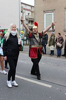Närrinnen und Narren ziehen durch die Stadt (2) Bild: Närrinnen und Narren ziehen durch die Stadt (2)