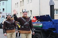 Närrinnen und Narren ziehen durch die Stadt (2) Bild: Närrinnen und Narren ziehen durch die Stadt (2)