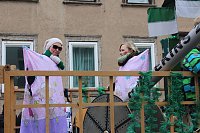 Närrinnen und Narren ziehen durch die Stadt (2) Bild: Närrinnen und Narren ziehen durch die Stadt (2)