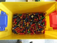 Präsentation der sichergestellten Waffen und Munition Bild: Präsentation der sichergestellten Waffen und Munition