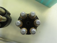 Präsentation der sichergestellten Waffen und Munition Bild: Präsentation der sichergestellten Waffen und Munition