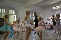 Bild:  Tanzm&auml;rchen zur Vorweihnachtszeit