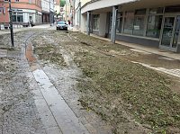 Aufräumarbeiten beginnen Bild: Aufräumarbeiten beginnen