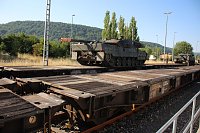 Panzer in Richtung Litauen verladen Bild: Panzer in Richtung Litauen verladen