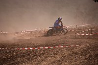 Bild: Fliegende Maschinen am Weinberg