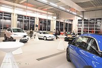 Bild: H&uuml;ttengaudi bei Autohaus Peter