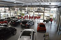 Bild: Neues Autohaus er&ouml;ffnet