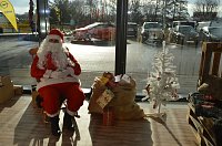 Bild: Neues Autohaus er&ouml;ffnet