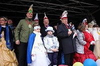 Rosenmontag auf dem Markt Sondershausen Bild: Rosenmontag auf dem Markt Sondershausen