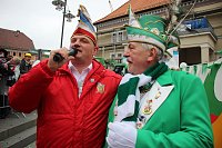 Rosenmontag auf dem Markt Sondershausen Bild: Rosenmontag auf dem Markt Sondershausen