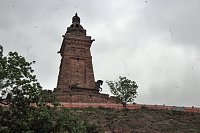 Einmillionster Besucher am stürmischen Kyffhäuser-Denkmal Bild: Einmillionster Besucher am stürmischen Kyffhäuser-Denkmal