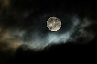 Bild: Der Mond &uuml;ber Nordhausen