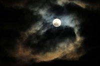 Bild: Der Mond &uuml;ber Nordhausen