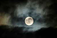 Bild: Der Mond &uuml;ber Nordhausen