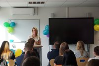 Begrüßung neuer Azubis durch Laura Sch Bild: Begrüßung neuer Azubis durch Laura Sch