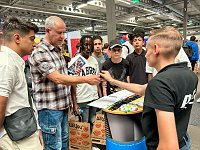 Über mangelndes Interesse konnten sich die Standbetreuer nicht beklagen. Bild: Über mangelndes Interesse konnten sich die Standbetreuer nicht beklagen.