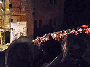 Premiere mit Widrigkeiten