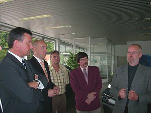 &Uuml;bergabe Spendenfahrzeug durch das Autohaus Fritze Sondershausen