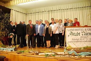 F&uuml;r einen Augenblick im Vordergrund: Menschen, die im Hintergrund daf&uuml;r gesorgt hatten, dass die Veranstaltung gelang.