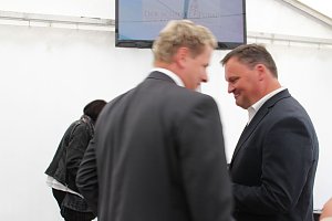 Mit Festakt schiefer Turm als gerettet gefeiert