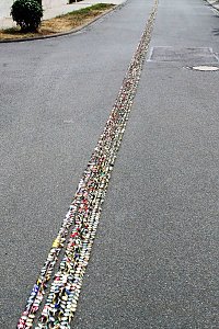Die "Neue Sorge" bereitete den Weltrekordlern keine Sorge: Die Stra&szlig;e ist sauber und schnurgerade.